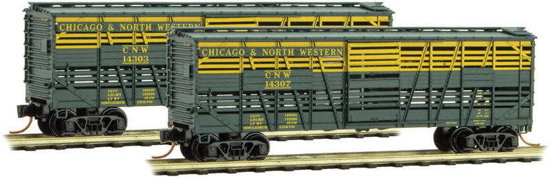 40' Despatch Wood Stock Car - Ready to Run -- Chicago & North Western 14303 (green, yellow)
