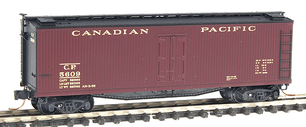 40' Double-Sheathed Wood Reefer w/Vertical Brake Wheel -- Canadian Pacific #5609 (Maroon Sides, Black Roof & Ends)