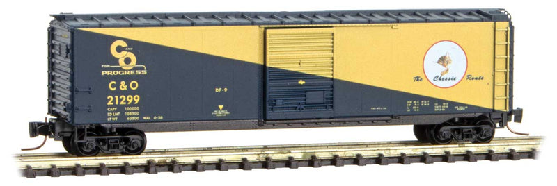 50' Single-Door Boxcar - Ready to Run -- Chesapeake & Ohio 21299 (blue, yellow, Chessie Route, Cameo Series Car 2)
