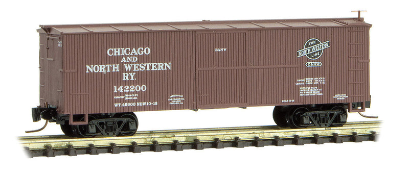 40' Wood-Sheathed Boxcar - Ready to Run -- Chicago & North Western #142200 (Boxcar Red)