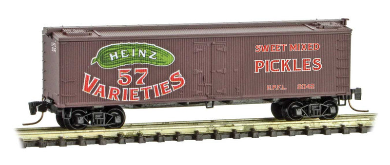 40' Wood-Sheathed Ice Reefer - Ready to Run -- Heinz 2042 (Boxcar Red, red, Billboard 57, green, Mixed Pickles, Series Car