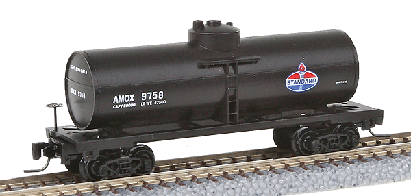 39' Single Dome Tankcar -- Standard Oil Co #9758