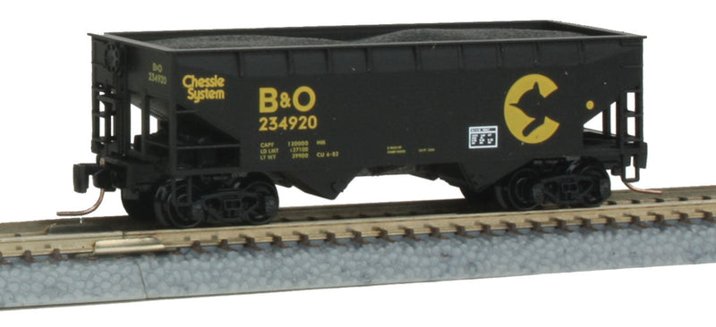 33' 2-Bay Offset-Side Open Hopper w/Load - Ready to Run -- Chessie System B&O #234920 (black, yellow)