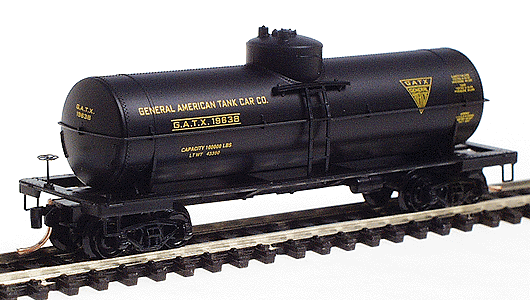 39' Single Dome Tank Car -- General American Tank Car #19638 (black, yellow lettering)
