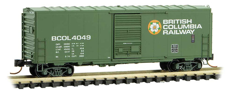 40' Single-Door Boxcar No Roofwalk - Ready to Run -- British Columbia Railway BCOL #4049 (gree, Dogwood Logo)