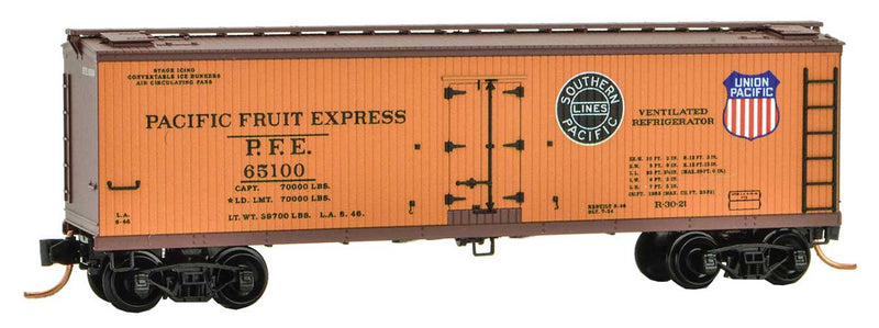 40' Double-Sheathed Wood Reefer 16-Pack - Ready to Run -- Pacific Fruit Express (orange, Boxcar Red)