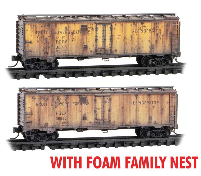 40' Steel Ice Reefer 2-Pack w/Foam Nest - Ready to Run -- Fruit Growers Express #38915, 38935 (Weathered, yellow, Boxcar Red)