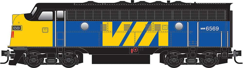 4-Car Passenger Set (3 Streamlined Coaches, 1 Modernized Business Car) -- VIA Rail Canada (blue, yellow)