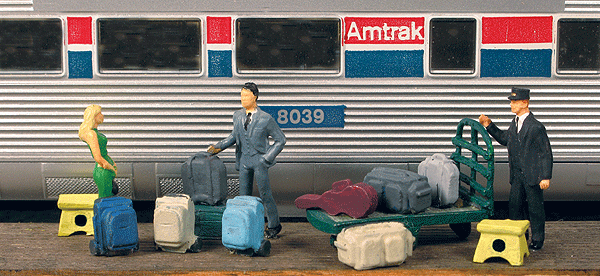 Modern Luggage Set - Mini-Tales(TM) -- Unpainted