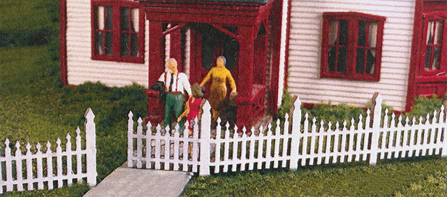 Ornate Picket Fence - Kit -- 170' Scale, 23-1/2"  59.7cm