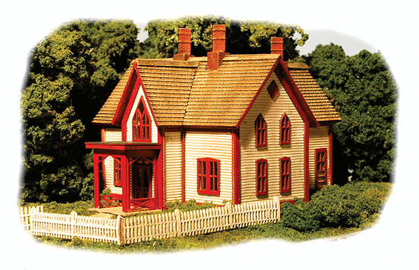 Ellie's House - Kit -- 3-5/8 x 2-5/8 x 2-1/4"  9.2 x 6.7 x 5.7cm