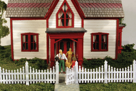 Ornate Picket Fence -- Total Scale 336'  102m