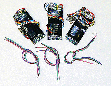 Decoder 3-Packs -- AD350 w/Advance Consisting, 4 Digit Addressing, F1 to F4