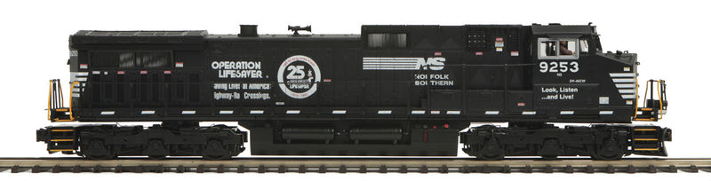 Dash-9 w/Snd NS #9253