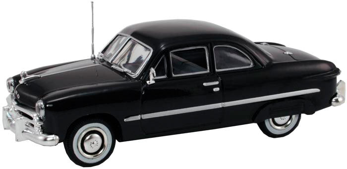1949 Ford 2-Door Coupe w/Fender Skirts - 3-Rail - Powered -- Black