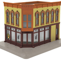 Ali's Tiki Bar Corner Building w/Lights & Flashing Sign - RailKing(R) -- Assembled - 9-7/8 x 7-7/16 x 7-1/16" 25.1 x 17.9 x 17.9cm