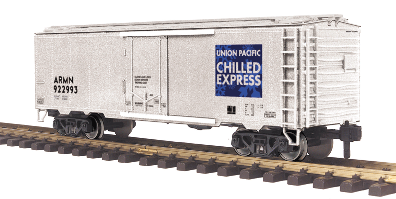 40' Steel Reefer - Ready to Run - RailKing One Gauge -- Union Pacific #922993 (white, blue, Chilled Express Logo)