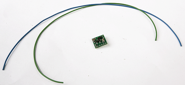 Ultra-Miniature Simulator Circuit Board - DCC & Stationary Use; Input 6-18V DC -- Early-Era Flasher