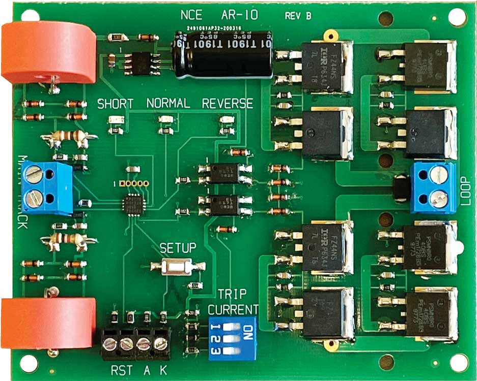 DCC Auto Reverse Module -- Suitable for 1- to 10-Amp DCC Systems-3