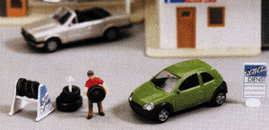 City Scenes/Figure Set -- Passenger Car w/1 Figure & Tires