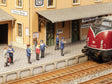 On the Platform w/Scene Sound Module -- German Railroad Personnel pkg(6)
