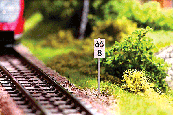 Modern Milepost Signs w/Posts -- pkg(25)
