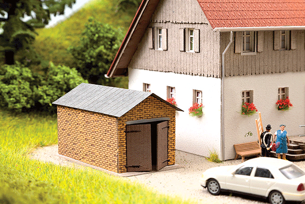 1-Car Brick Garage w/Pitched Roof - Kit (Laser-Cut Card) -- 2-3/4 x 1-9/16 x 1-1/2"  6.9 x 4 x 3.9cm
