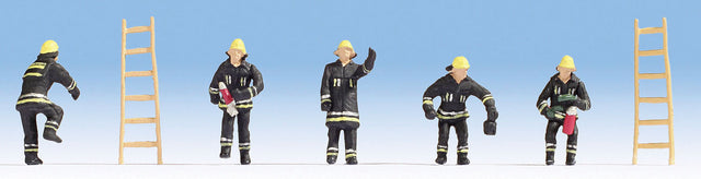 Firefighters w/Ladders -- 5 Figures (black coats) & 2 Ladders