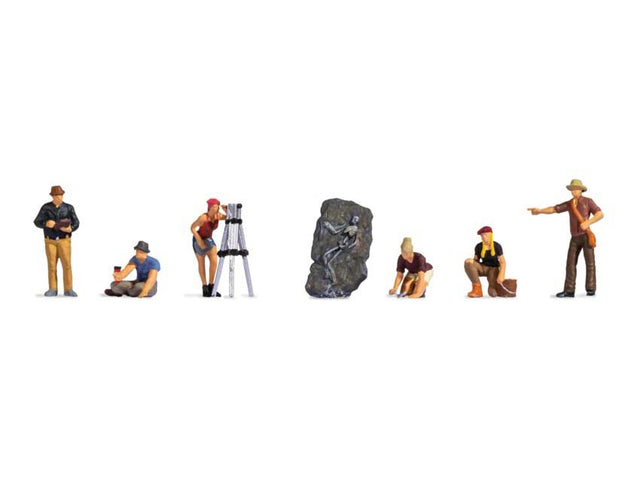 Archaeologists with Accessories -- pkg(6)