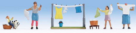 Laundry Day -- 4 figures, Clothesline, Hampers