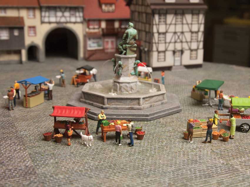 Farmers Market Fish Stall -- 5 Figures, Market Stall, 4 Baskets, Table with Display. Snack Table, Sign-2