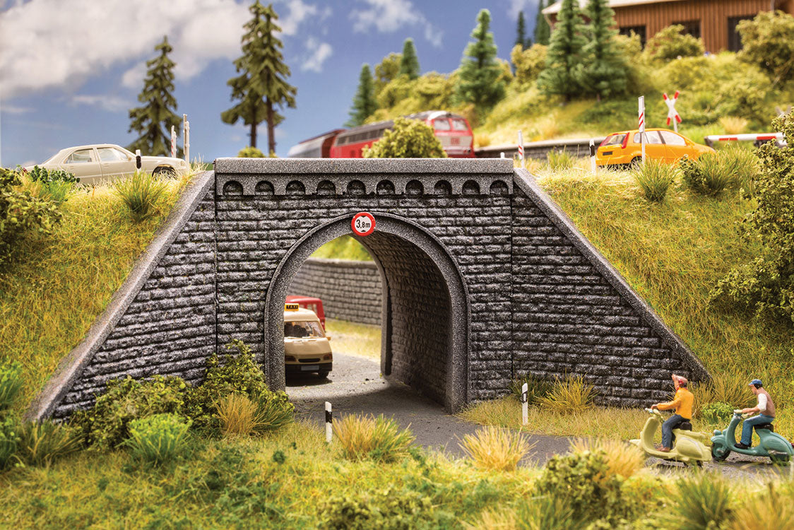 Cut-Stone Foam Underpass w/Wing Walls - 1-Sided -- 7-1/16 x 4-5/16 x 3-1/8"  18 x 11 x 8cm (Need 2 Kits for 2-Sided Undepass)-1