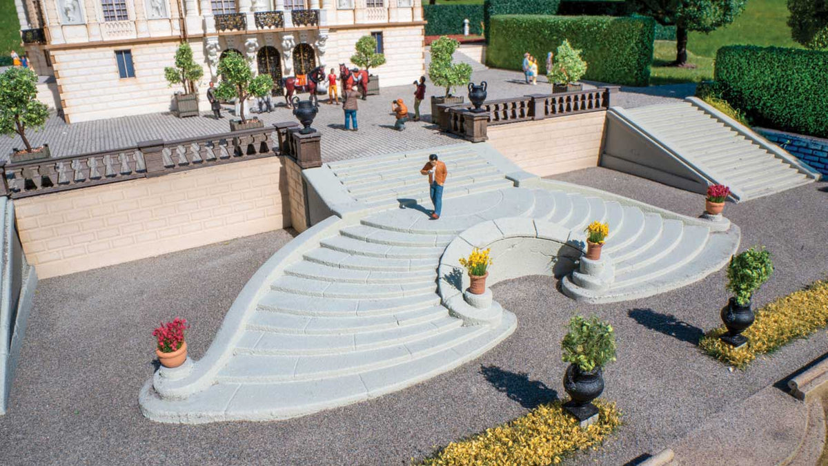 Curved Open-Air Staircase -- 8-1/16 x 3-15/16 x 1-3/16"  20.5 x 10 x 3cm