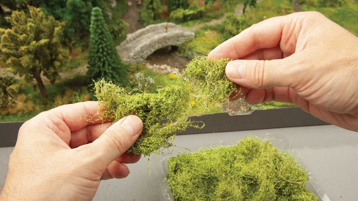 Bushes -- Medium Green 1-7/16oz 40g-3