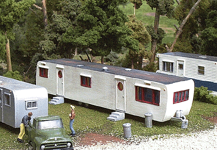 1950s Era House Trailer/Mobile Home (Unpainted Kit) -- Super