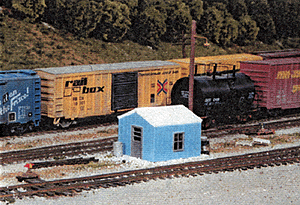 Small Yard Office -- Kit - 1-5/8 x 1-1/4"   4.2 x 3.2cm-1