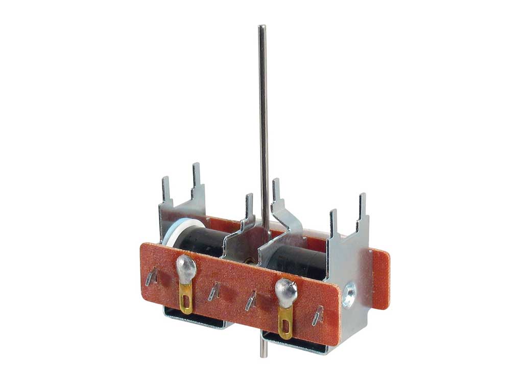 Switch Machine with Extended Pin