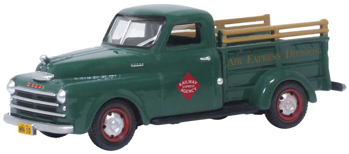 1948 Dodge B-1B Pickup Truck - Assembled -- Railway Express Agency (green, red)