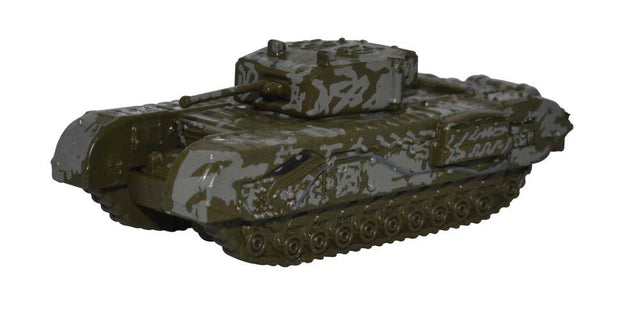 1943 Churchill Mk.III Tank - Assembled -- 142 RAC Tunisia (camouflage)