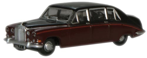 Daimler DS420 Sedan - Assembled -- Black, Claret