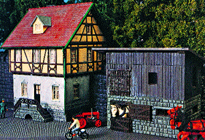 City Wall w/apartment hse