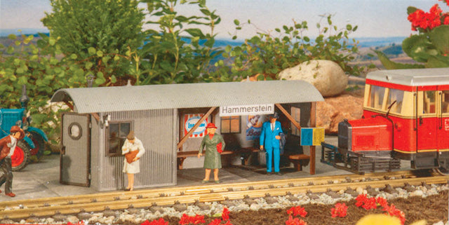 Hammerstein Halt Station Platform -- Kit - 12-11/16 x 5-1/2 x 5-1/8"  32.5 x 14 x 13cm