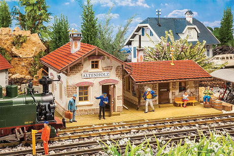 Altenholz Station -- Weathered Kit - 20-1/2 x 14-3/8 x 11"  52 x 36.5 x 28cm