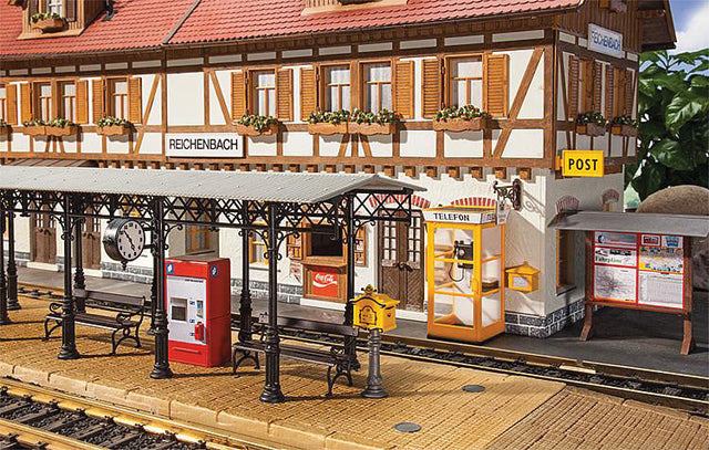 Train Station Accessory Set
