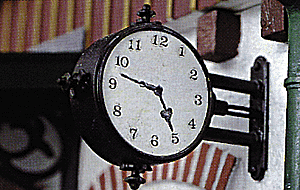 Station Clock - Lighted