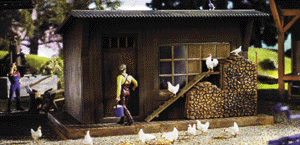 Chicken House w/Chickens