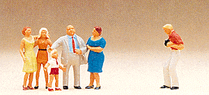 Pedestrians -- Family Picture pkg(6)