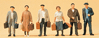 Passengers -- Standing Travelers w/Luggage Set #1 Era III-1