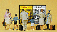 Passengers -- Railroad Passengers w/Accessories