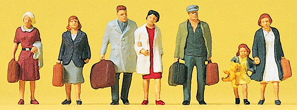 Passengers -- Walking w/Luggage pkg(7)